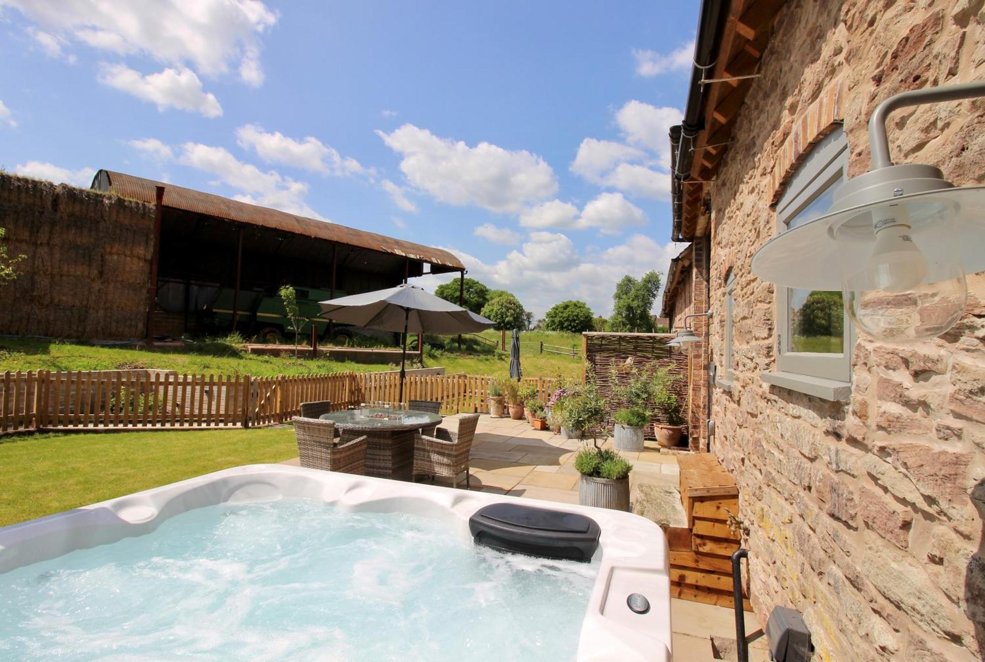 Apartmán The Cart House - Beautiful Contemporary Barn - Hot Tub Bridgnorth Exteriér fotografie