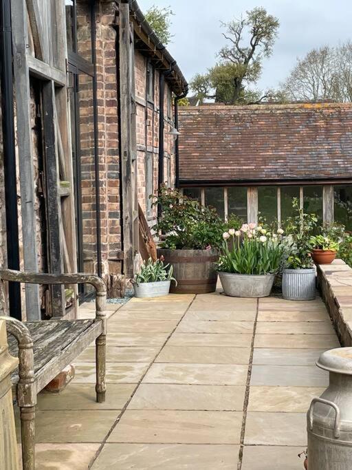 Apartmán The Cart House - Beautiful Contemporary Barn - Hot Tub Bridgnorth Exteriér fotografie